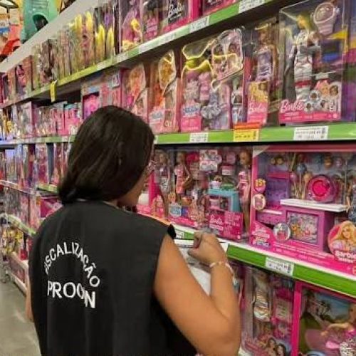 Procon Goiás encontra variação de 400% no preço de brinquedos para o Dia das Crianças
