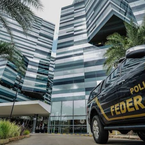 Polícia Federal indicia 48 pessoas por descontos indevidos no INSS