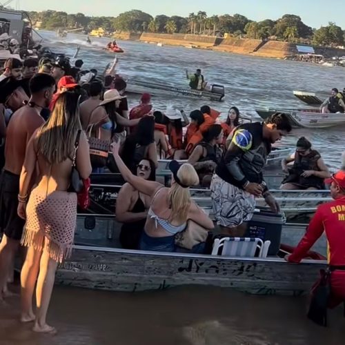 Travessia no Araguaia registra filas e intenso movimento de turistas em Aruanã